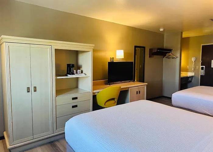 Days Inn By Wyndham Seatac Airport
